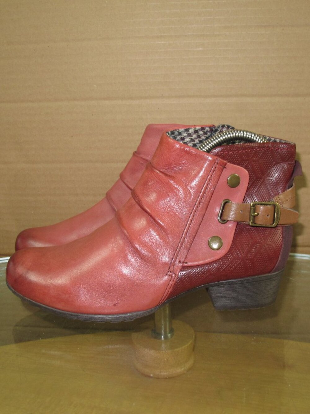 Rockport Women's Ankle Boots Red Leather Zip Women's Size 7